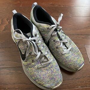 Nike Lunarlon flyknit women’s sneakers. Size 8.5